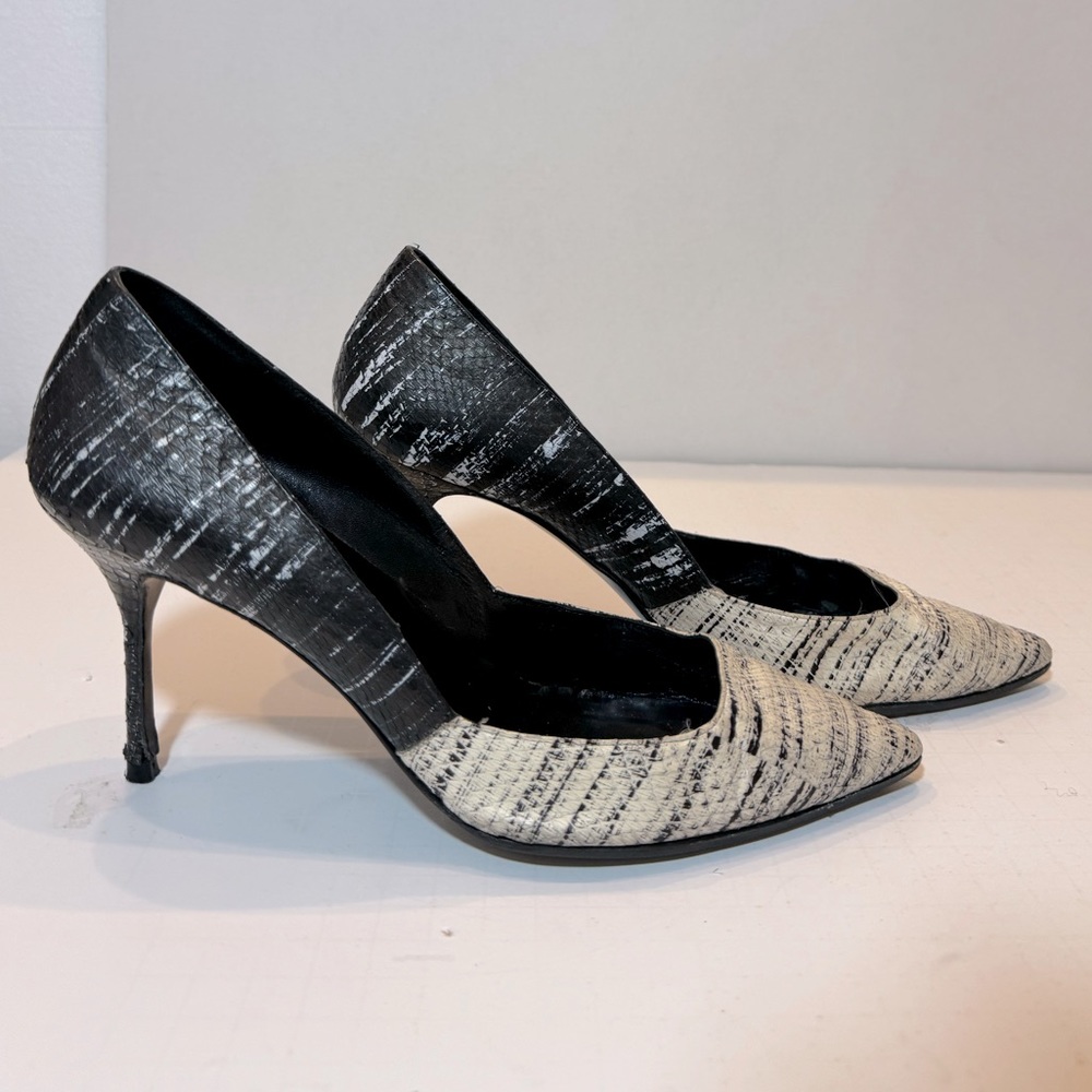 PIERRE HARDY Black and White Heels Desginer Stiletto Shoes Animal Print Pumps
